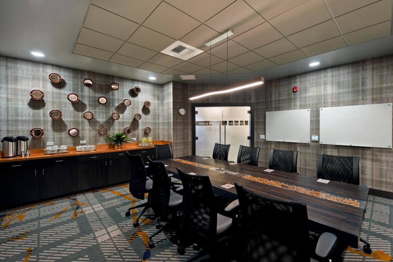 Oxford Suites פאסו רובלס מראה חיצוני תמונה